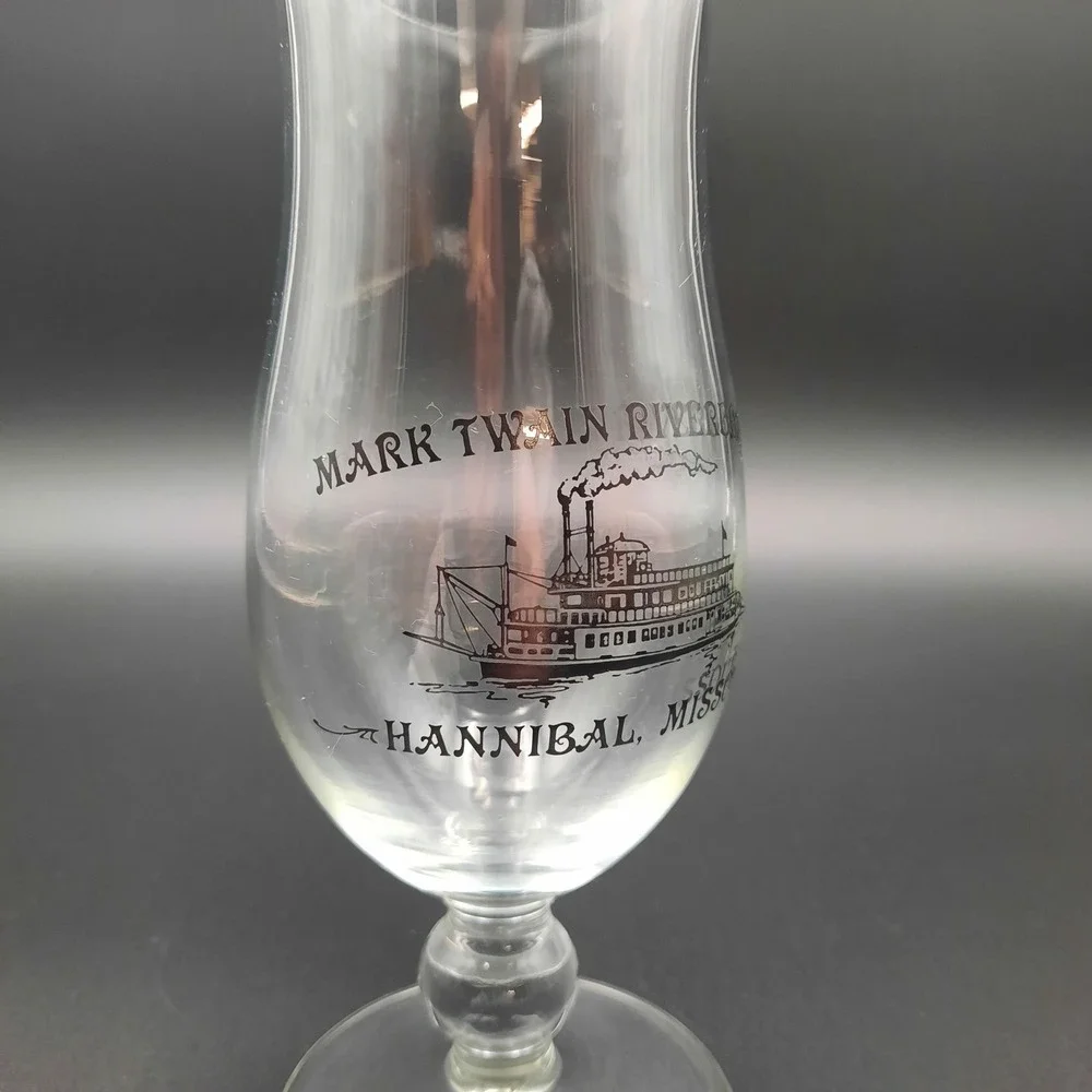 Vintage Mark‎ Twain Riverboat Co. Hurricane Glass – Hannibal Missouri Souvenir